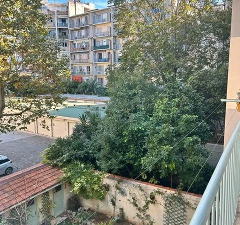 T2 + balcon sebastopol