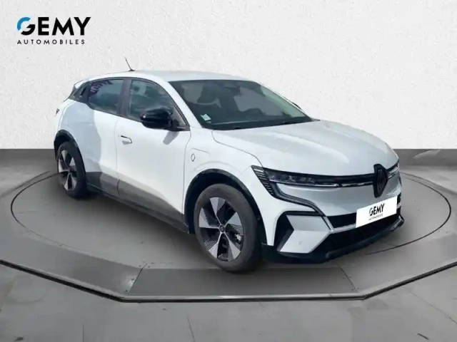 Renault Megane e-tech ev40 130ch standard charge — photo 33