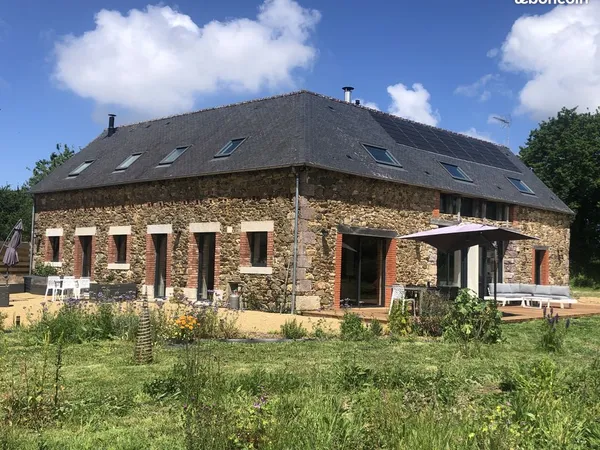 Propriété de caractère 224m2 sur 4,5 hectares