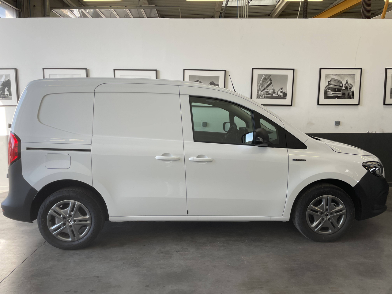 Mercedes eCITAN 90 KWH LONG — photo 4