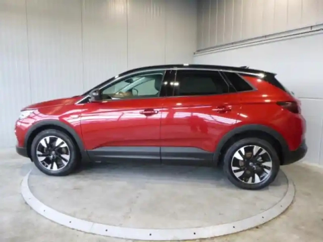 Opel Grandland X 1.5 d 130ch ultimate 7cv — photo 8