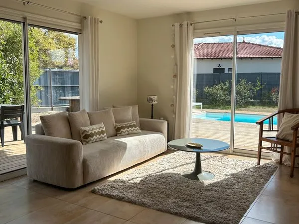 Maison familiale avec piscine au Teich