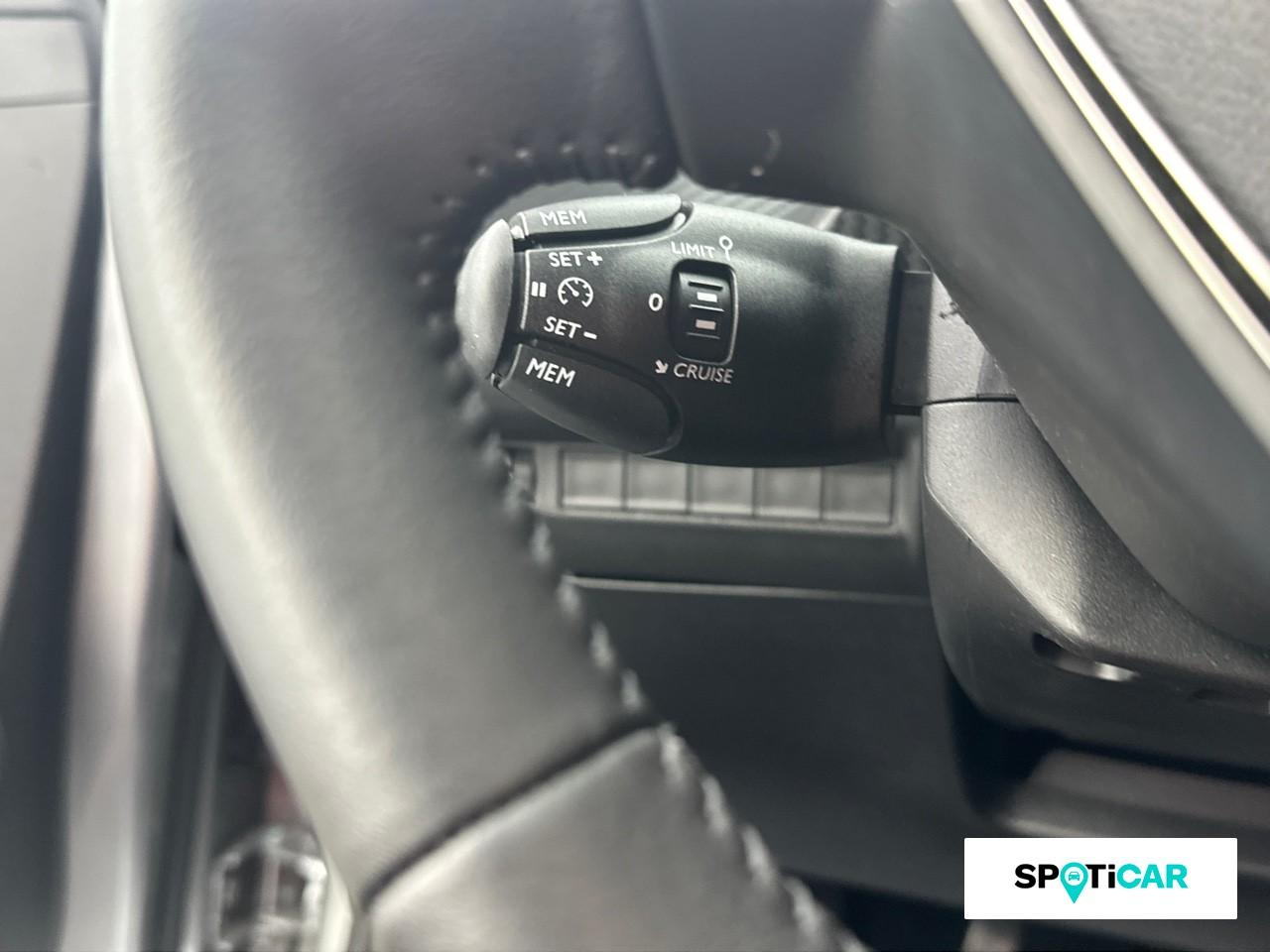 Peugeot 208 1.2 100ch s&s style — photo 17