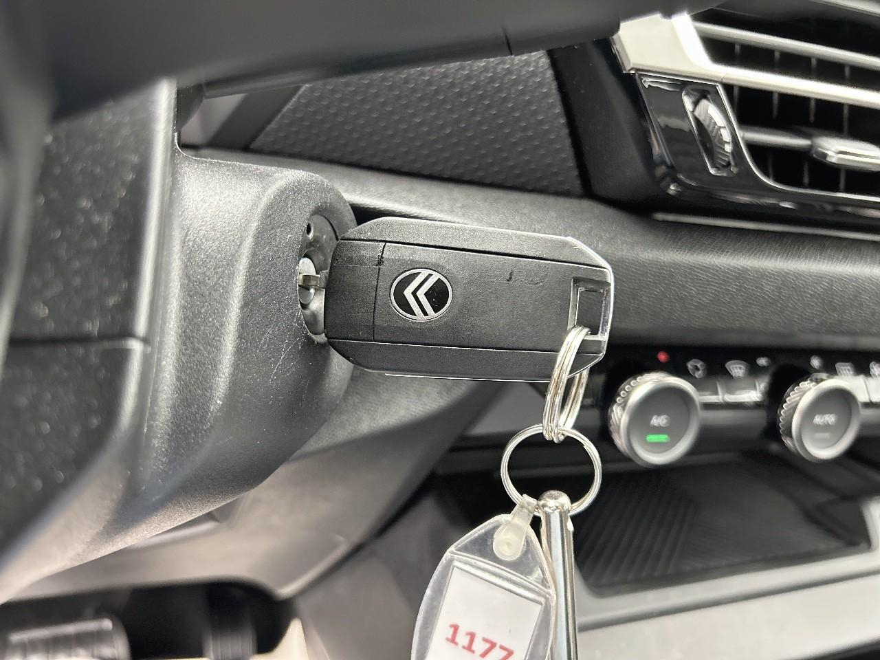 Citroën C4 hybride 136 e-dcs6 plus — photo 19