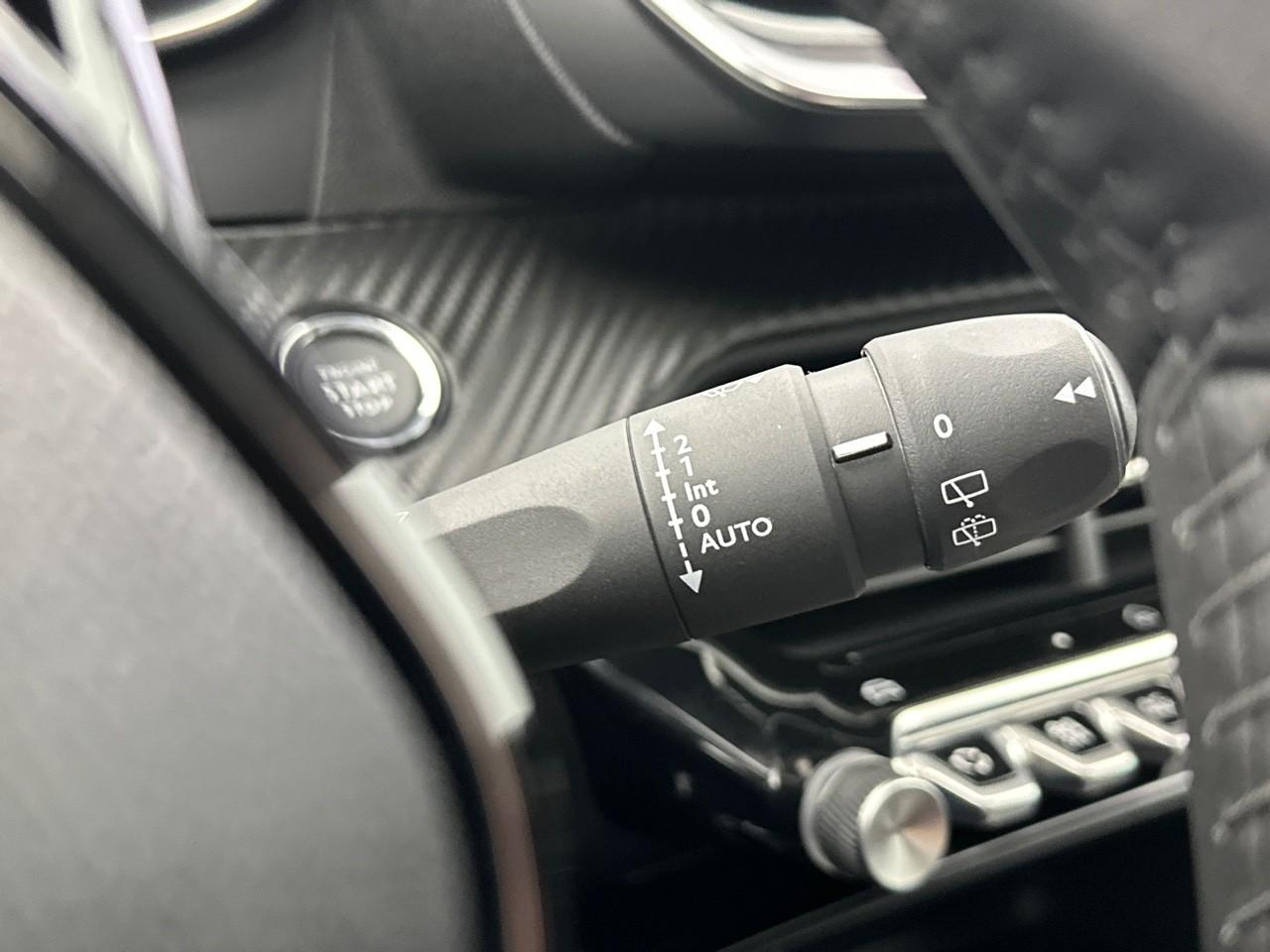 Peugeot 208 electrique 54 kwh 156ch allure — photo 18