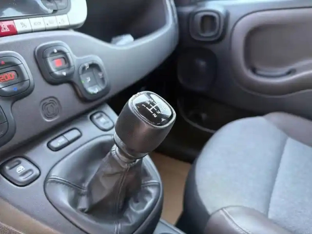 Fiat Panda 0.9 85 ch twinair s&amp;s 4x4 — photo 14