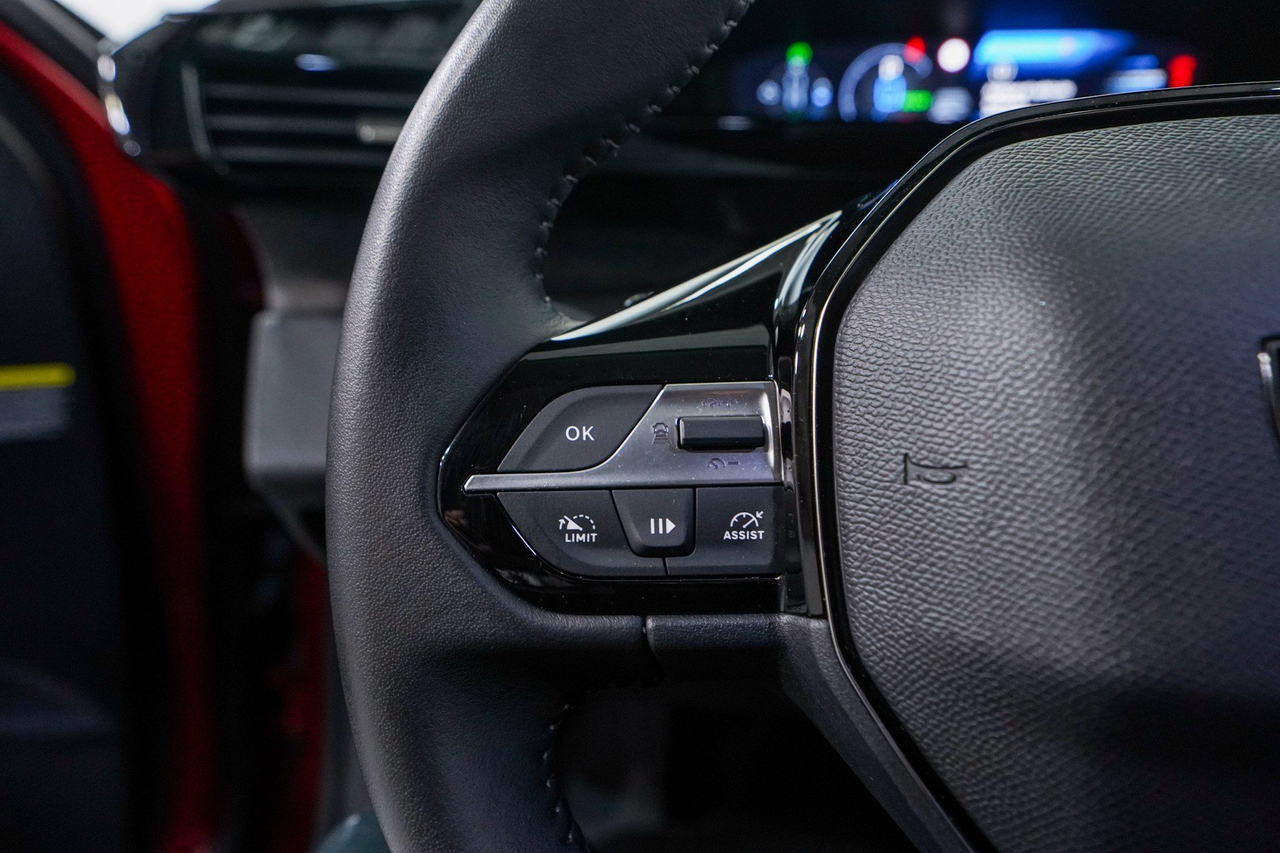 Peugeot 408 — photo 20