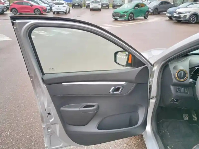 Dacia Spring achat intégral — photo 11