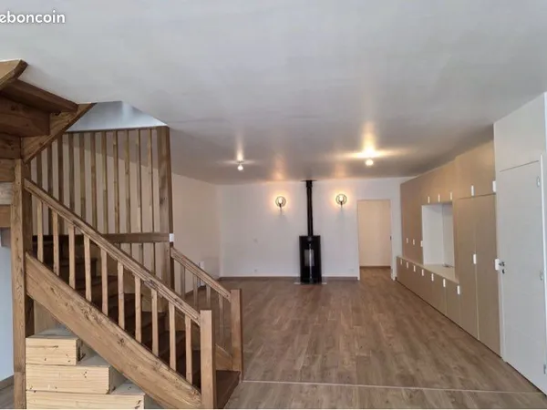 À louer - Superbe appartement duplex entièrement rénové - Paris 8e
