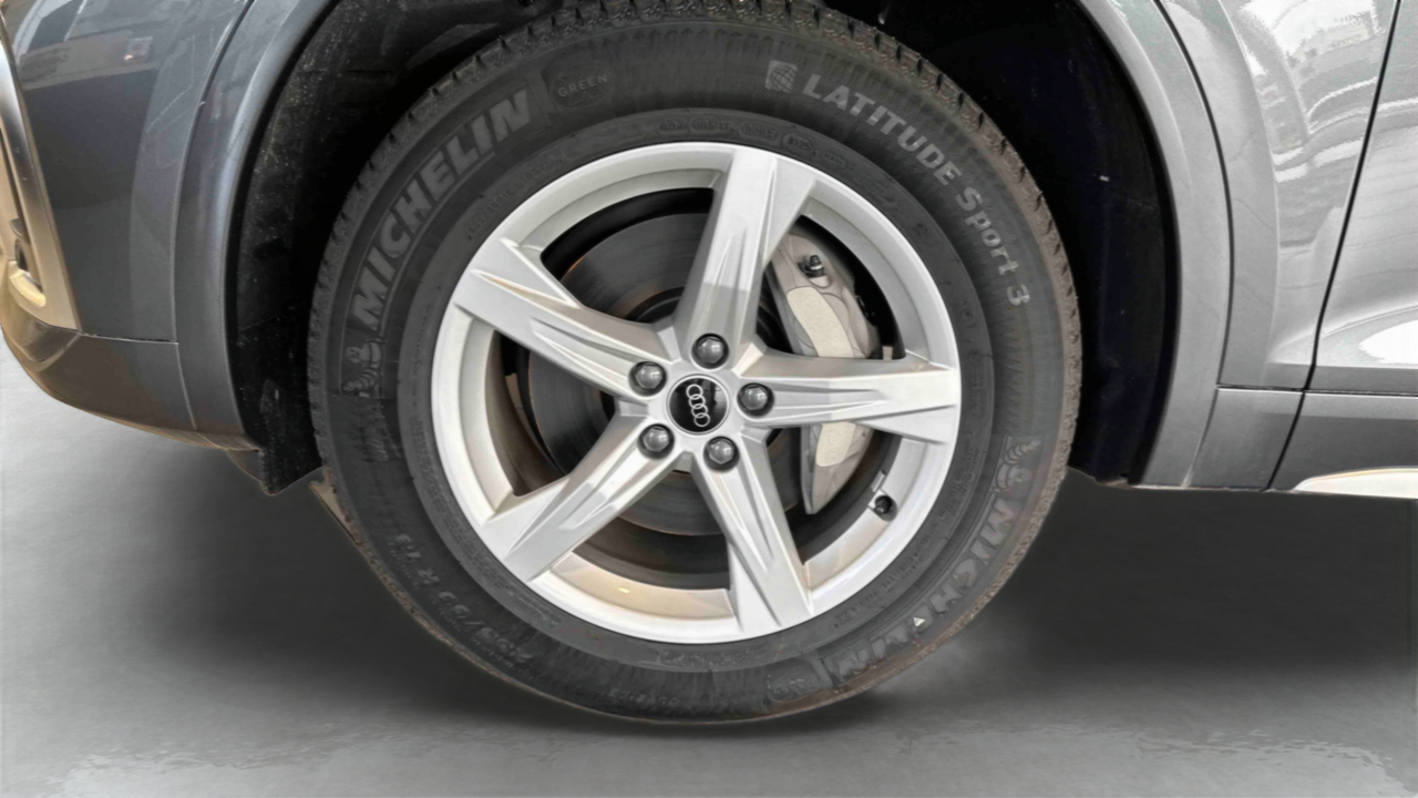 Audi Q5 50 TFSIe 299 S tronic 7 Quattro — photo 15