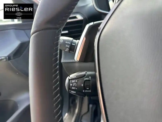 Peugeot 208 puretech 100 s&amp;s eat8 — photo 19