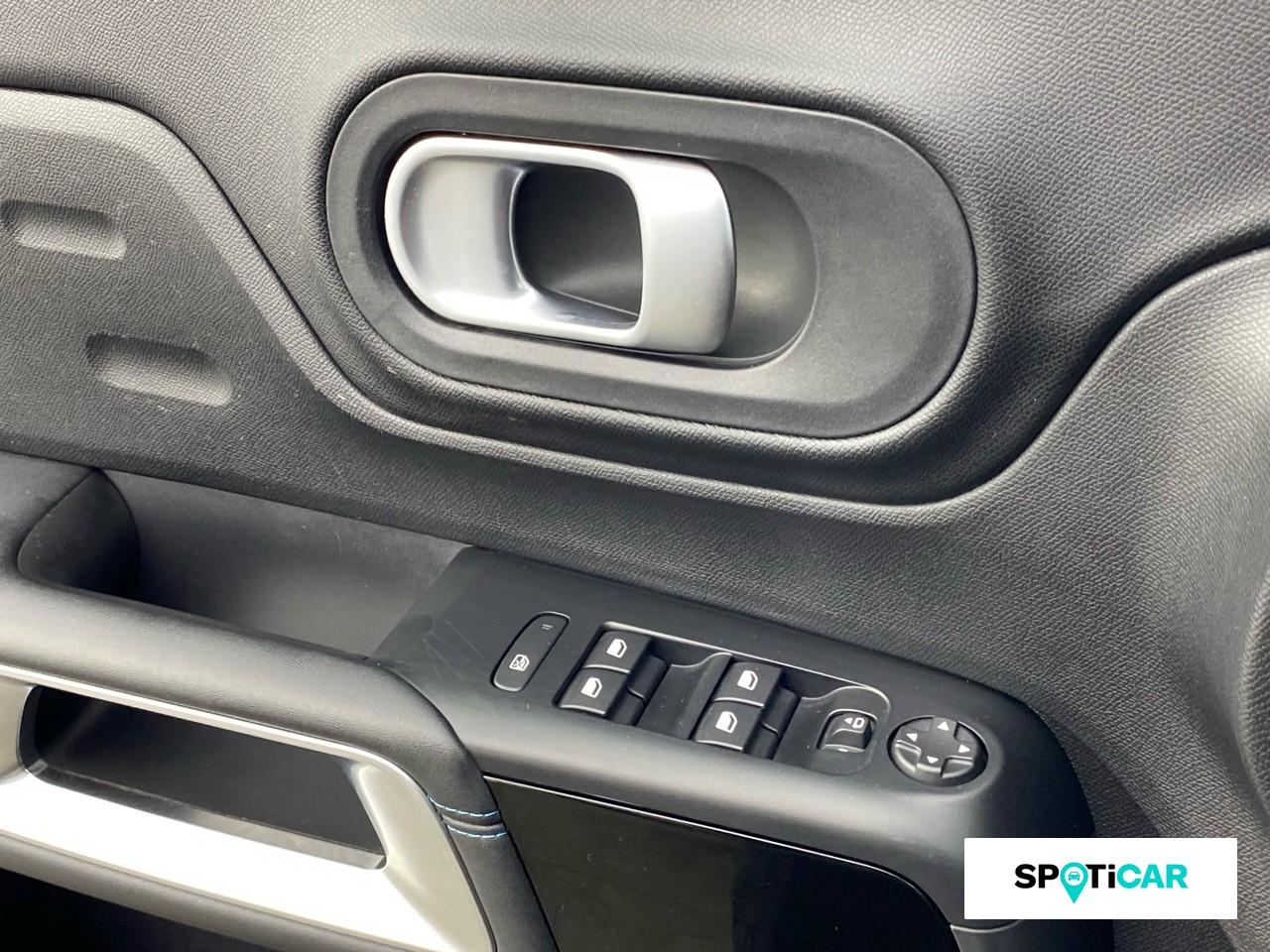 Citroën C5 Aircross hybrid rechargeable 225ch shine pack e-eat8 — photo 17