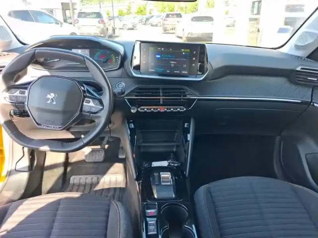 Peugeot 208 electrique 50 kwh 136ch — photo 11