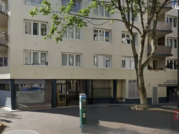 Murs commerciaux 217 m² PARIS 20EME ARRONDISSEMENT