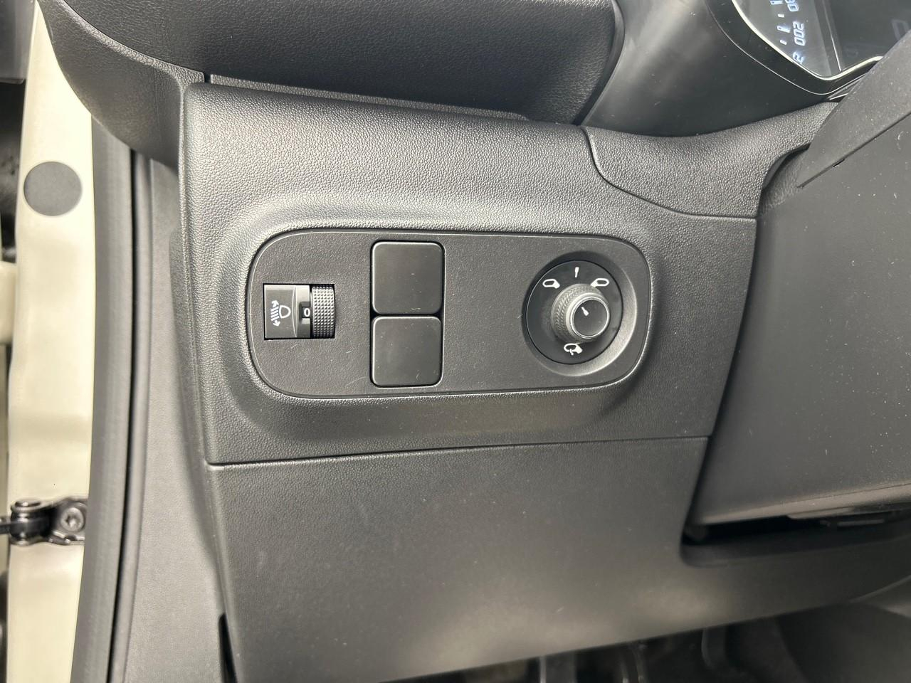 Citroën C3 puretech 83 s&s bvm5 shine — photo 21
