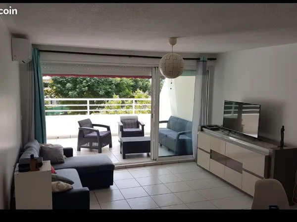 Location meublée APT F2