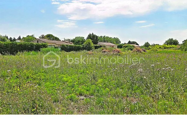 Terrain 580 m²