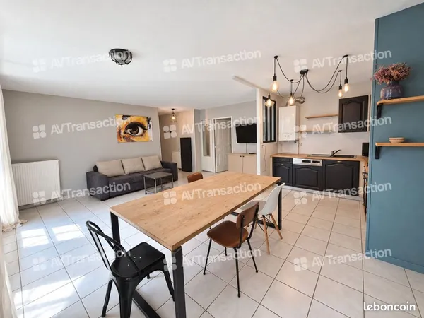 T3 de 68 m² - jardin prive 80 m² + terrasse - garage