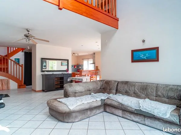 Maison 5 pièces 130 m²
