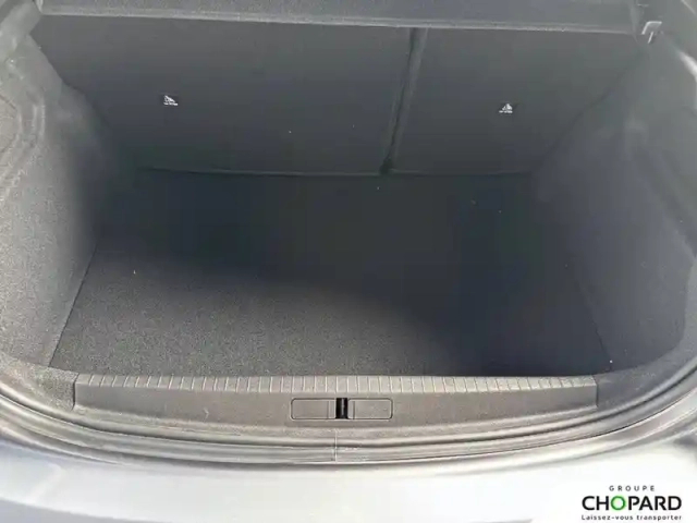 Peugeot 208 turbo 100 ch bvm6 — photo 24