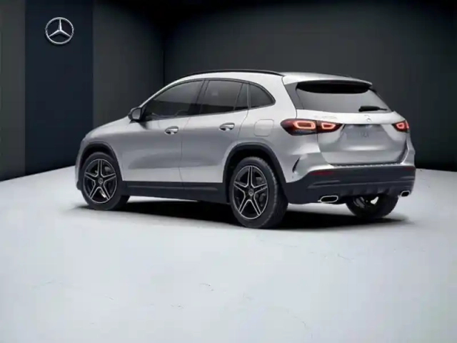 Mercedes Gla 200 d amg line — photo 3