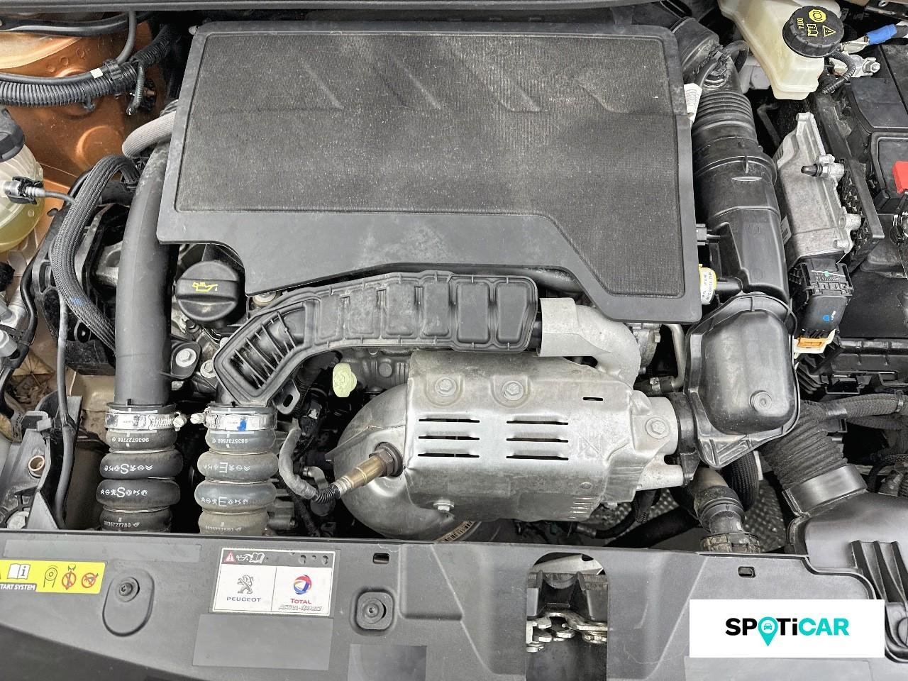 Peugeot 2008 1.2 puretech 100ch s&s allure pack — photo 20