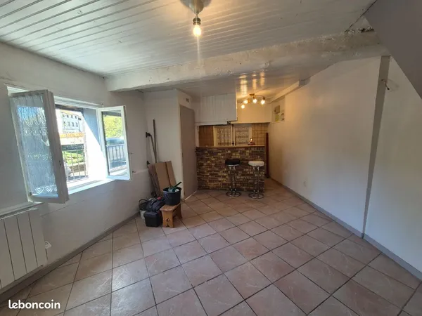 À louer - Maison T2 - 41 m² - Thiers - 450 + 10 de charges