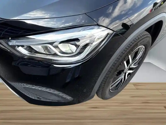 Mercedes Gla 200 progressive line — photo 9