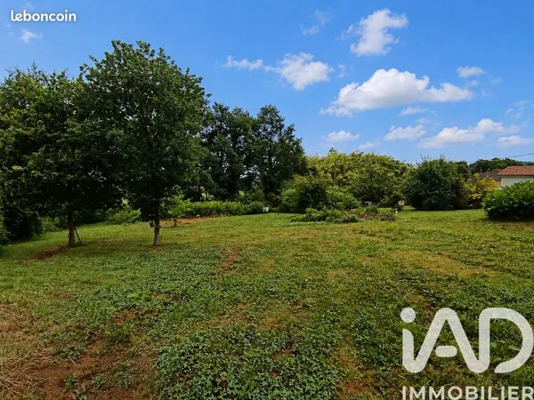 Terrain 1002 m² Saint-Sever