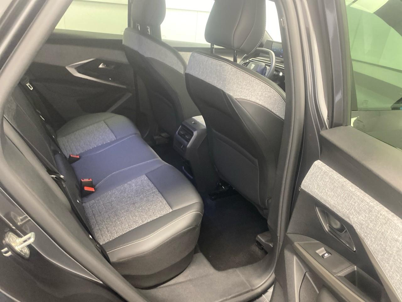 Peugeot 3008 hybrid 145 e-dcs6 allure — photo 23