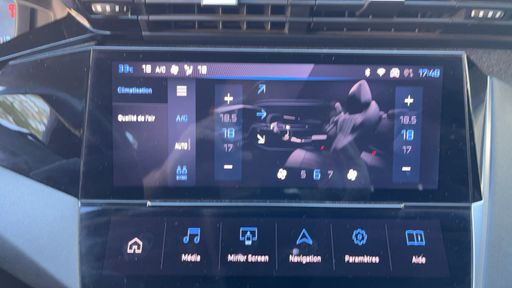Peugeot 308 1.5 BlueHDi 130 EAT8 - Allure Pack – 2023 – 54298 km – Diesel – Boîte Automatique — photo 15