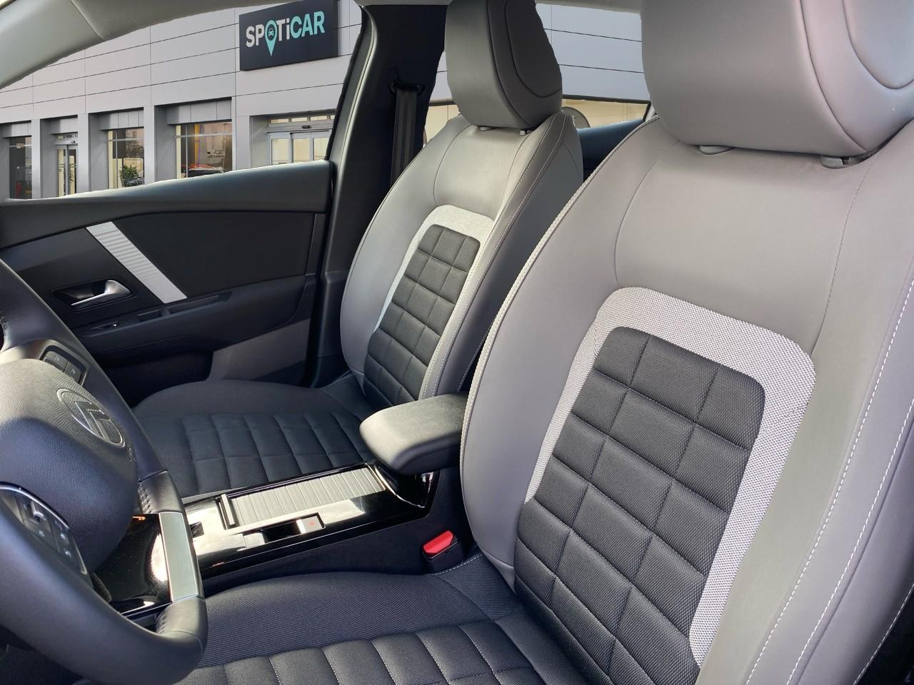 Citroën C4 1.2 hybride 145ch plus e-dcs6 — photo 9