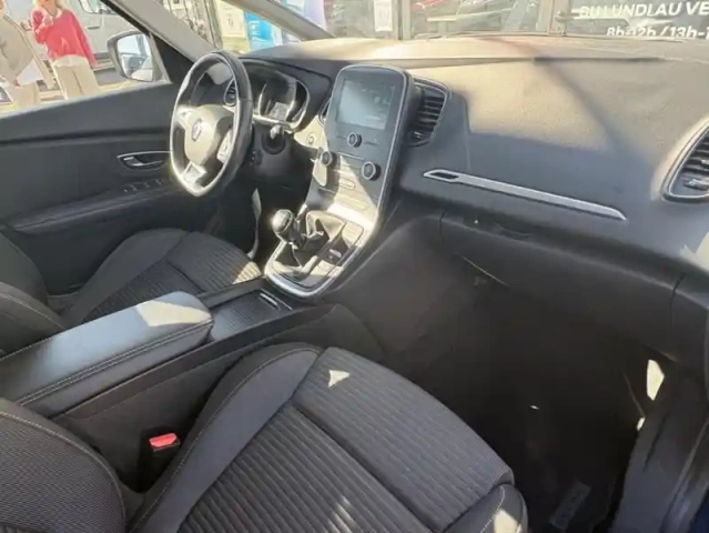 Renault Scenic iv zen energy tce 130 — photo 6