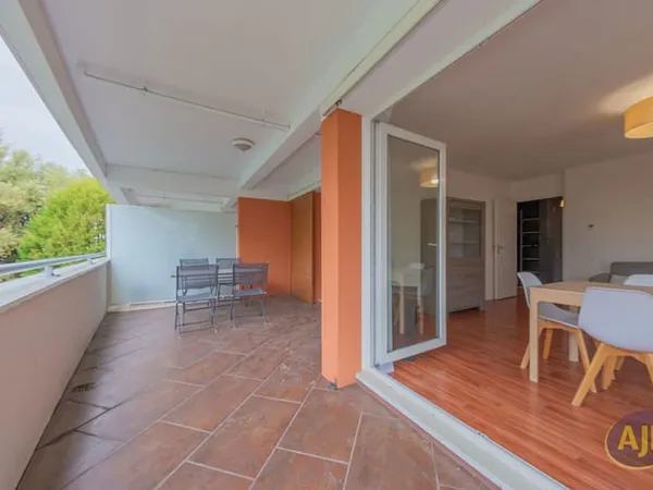 Appartement Bordeaux 4 pièce(s) 90.55 m2
