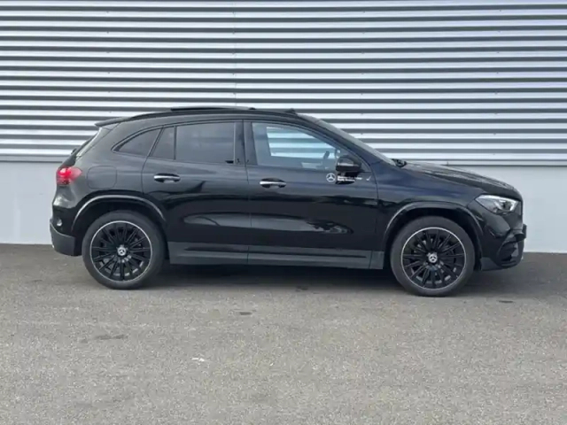 Mercedes Gla 250 e hybrid eq amg line — photo 6