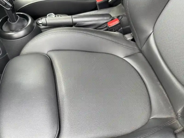 Mini Mini hatch 5 portes cooper 136 ch dkg7 — photo 11