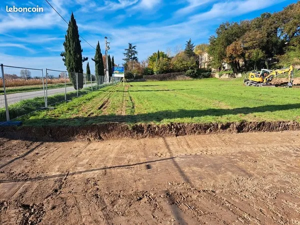 Terrain 610 m² Villelaure