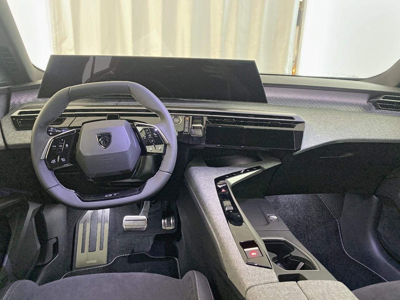 Peugeot 3008 hybrid 145 e-dcs6 gt — photo 8