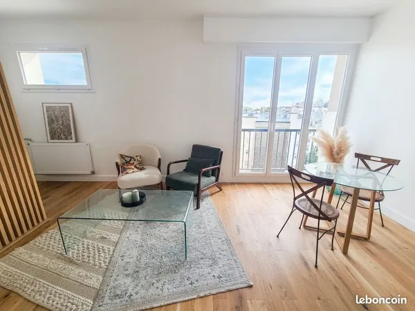 Studio avec coin nuit de 28m2 entièrement rénové - Pont Cardinet - Vue dégagée sur les toits de Pari