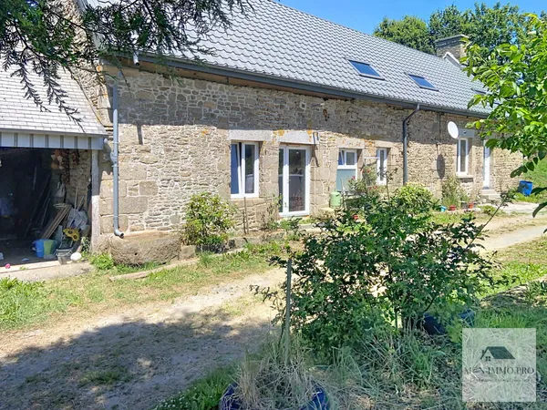 Longère - 200€m² de potentiel - terrain de 5€700€m²