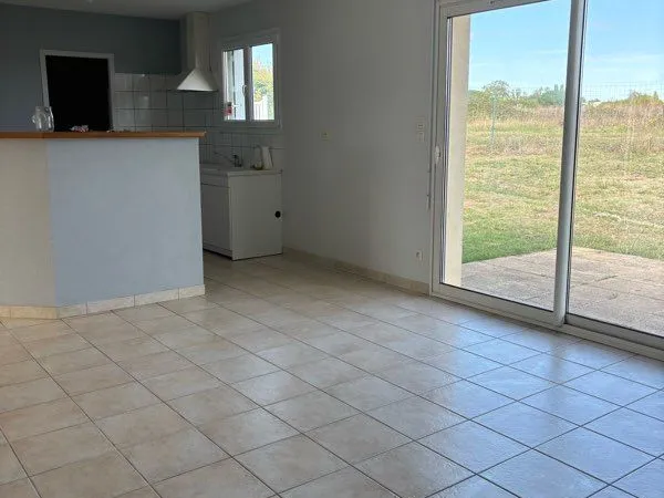 A louer maison cartelegue 110m2 4 chambres