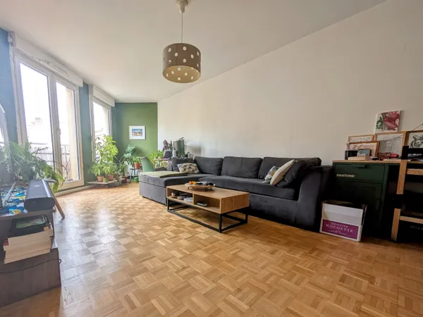 Loue appartement 50m² meublé courte durée Lyon 7ème avec terrasse
