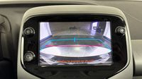 Toyota Aygo 1.0 VVT-i 72ch x-play 5P MY19 — photo 29