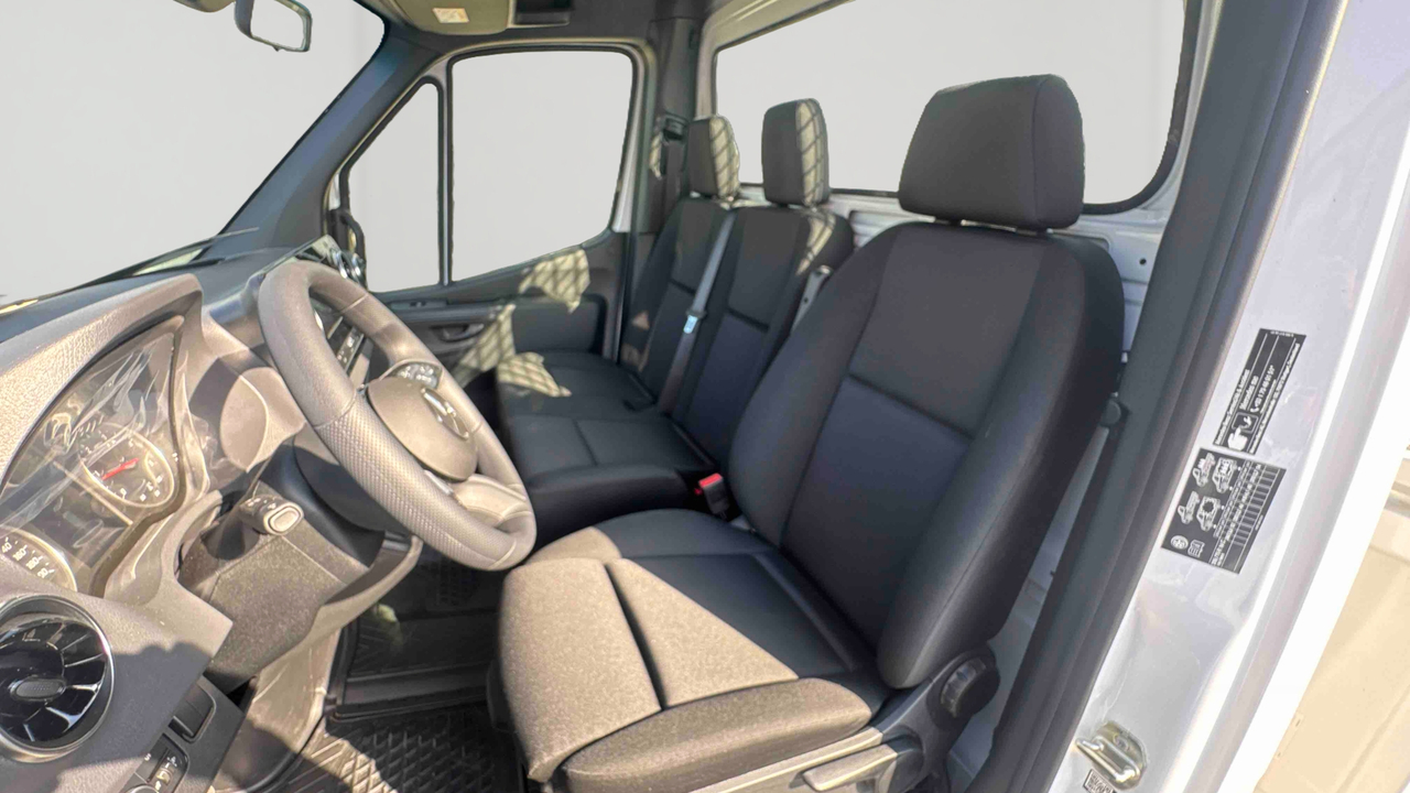 Mercedes SPRINTER CHASSIS CAB 515 CDI 37 3.5T RWD — photo 10
