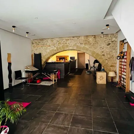 Local professionnel à louer - local partager