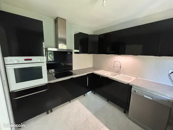 Appartement T2 49,49 m² Balcon, Parking, Cave, Ascenseur Bar-sur-Seine