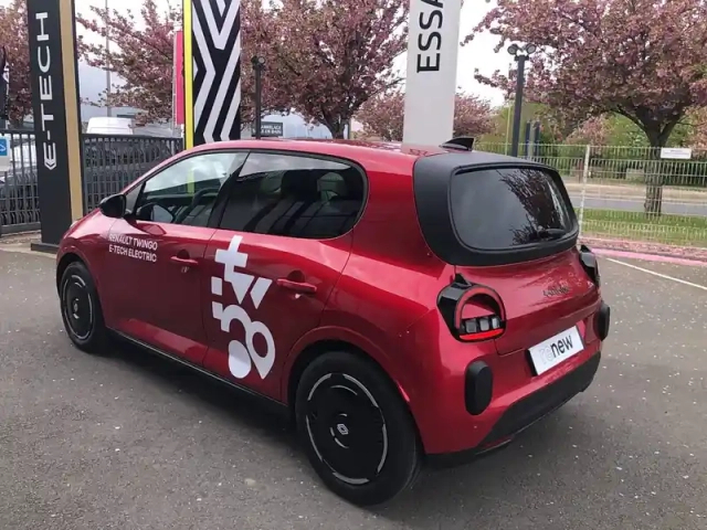 Renault Twingo e-tech electrique 80 ch autonomie urbaine — photo 7