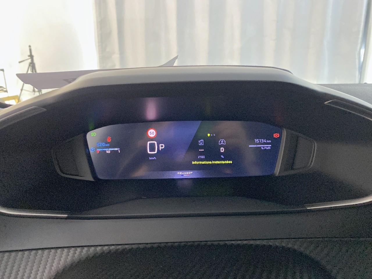 Peugeot 208 hybrid 110 ch e-dcs6 allure — photo 13