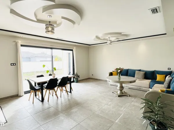 Maison 5 pièces 146m²