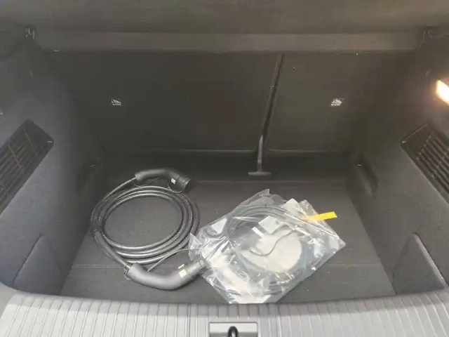 Renault Megane e-tech 220 ch autonomie confort — photo 9